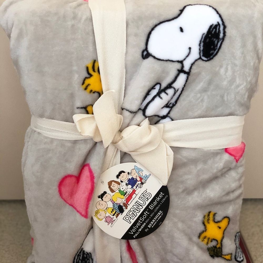 Snoopy Full Queen Blanket